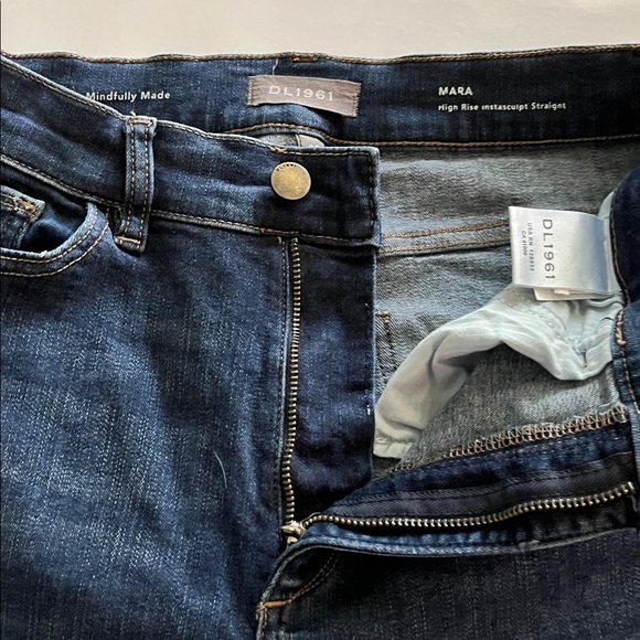 DL1961 Mara High Rise Instasculpt Straight Size 28 - Picture 15 of 16